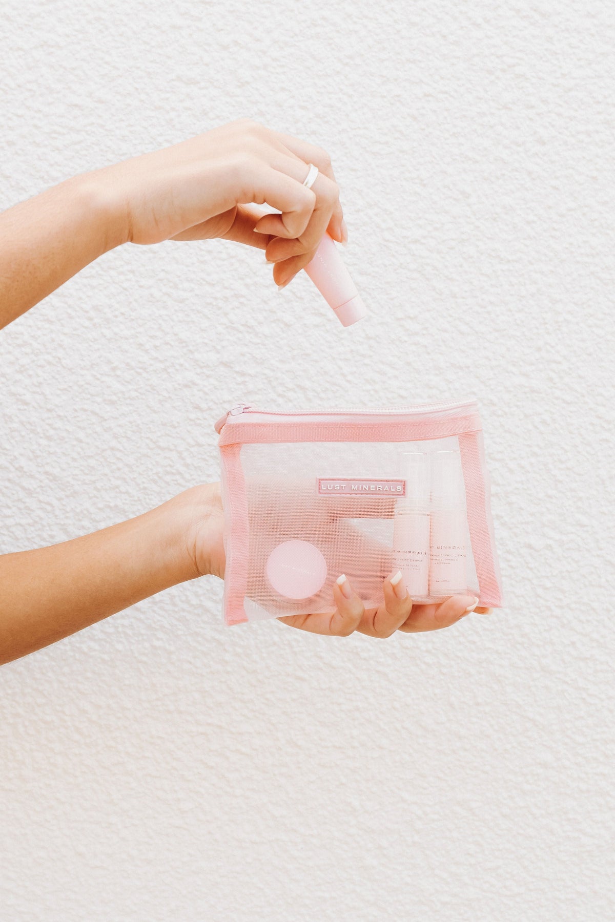 Signature Mesh Bag